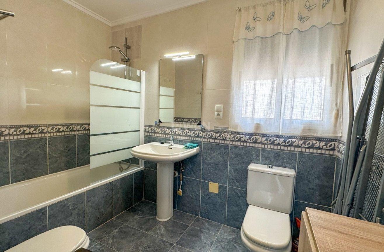 Resale - Villa - Villamartin - Costa Blanca