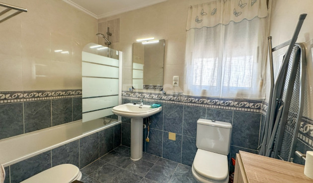 Resale - Villa - Villamartin - Costa Blanca