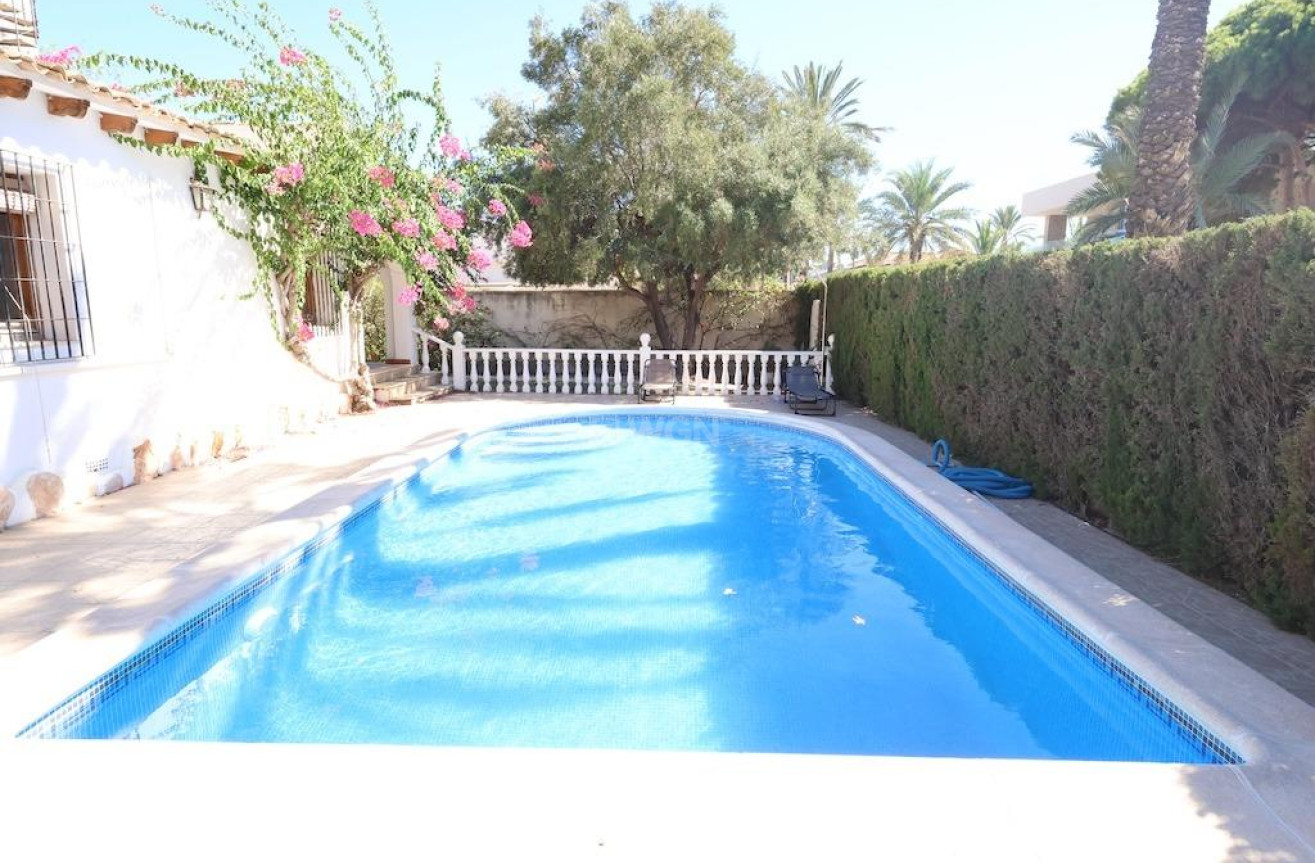 Odsprzedaż - Villa - Orihuela Costa - Costa Blanca