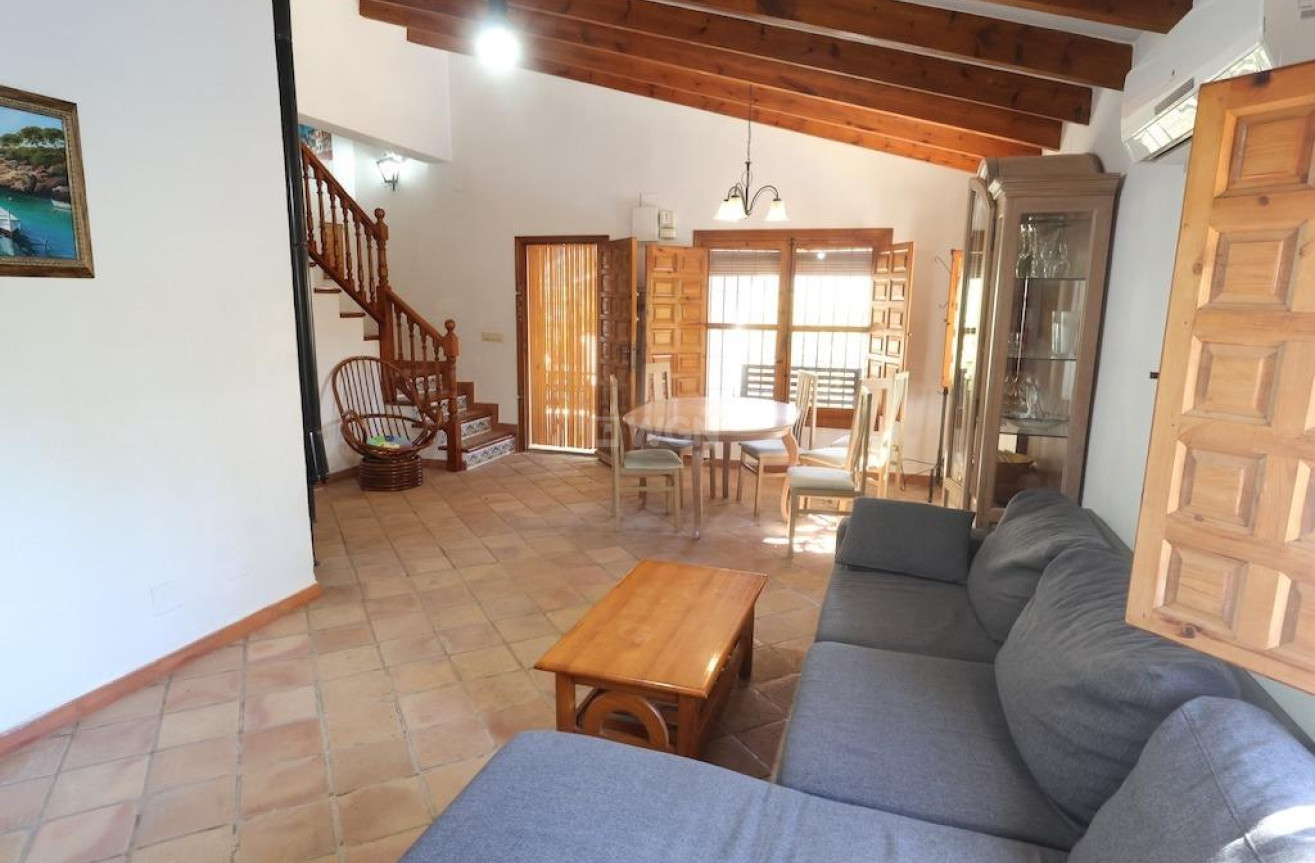 Odsprzedaż - Villa - Orihuela Costa - Costa Blanca
