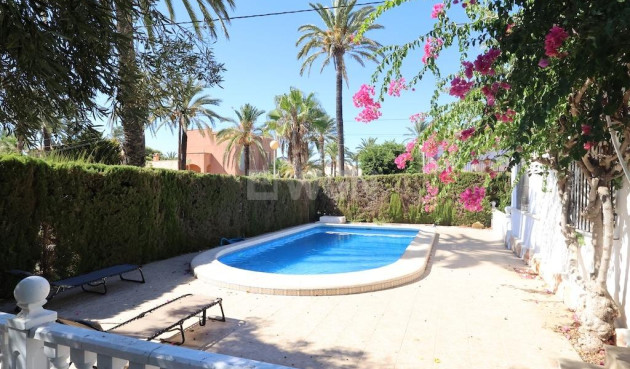 Odsprzedaż - Villa - Orihuela Costa - Costa Blanca