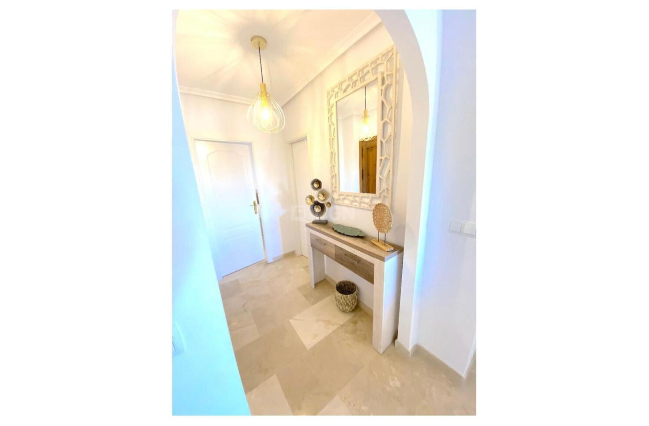 Resale - Apartment / flat - Playa Flamenca - Costa Blanca