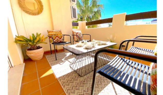 Resale - Apartment / flat - Playa Flamenca - Costa Blanca