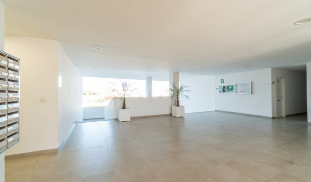 Reventa - Apartamento / piso - San Miguel de Salinas - Inland