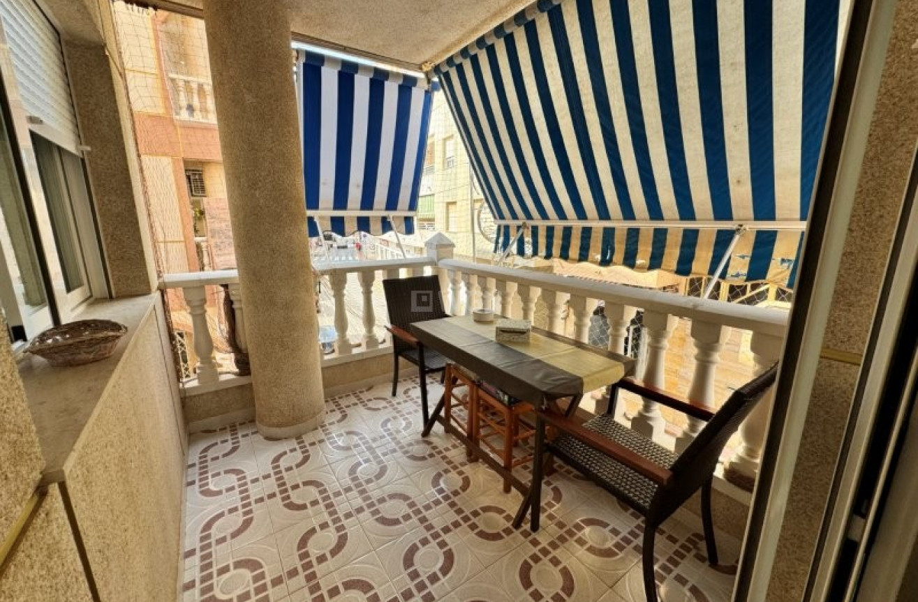 Resale - Apartment / flat - La Mata - Costa Blanca