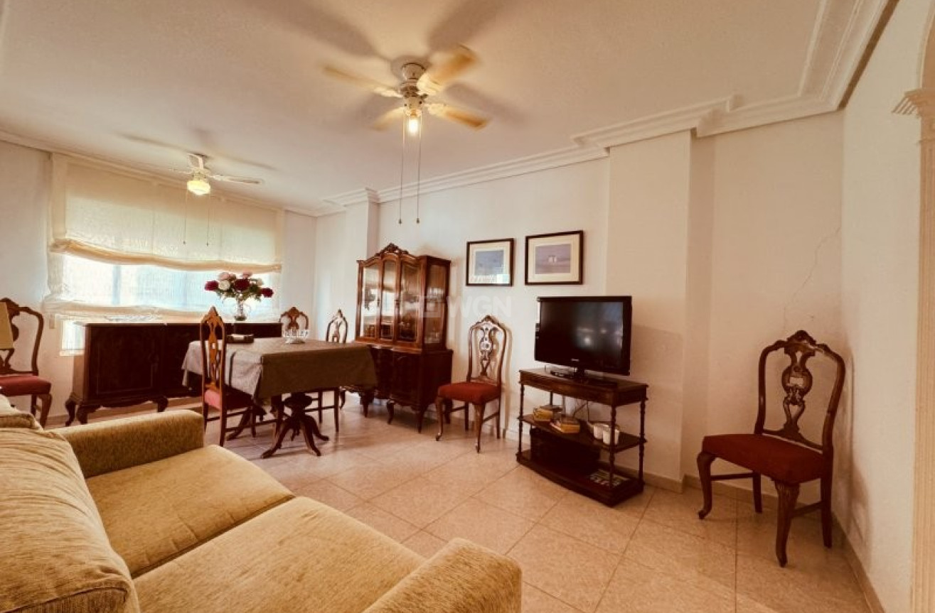 Resale - Apartment / flat - La Mata - Costa Blanca