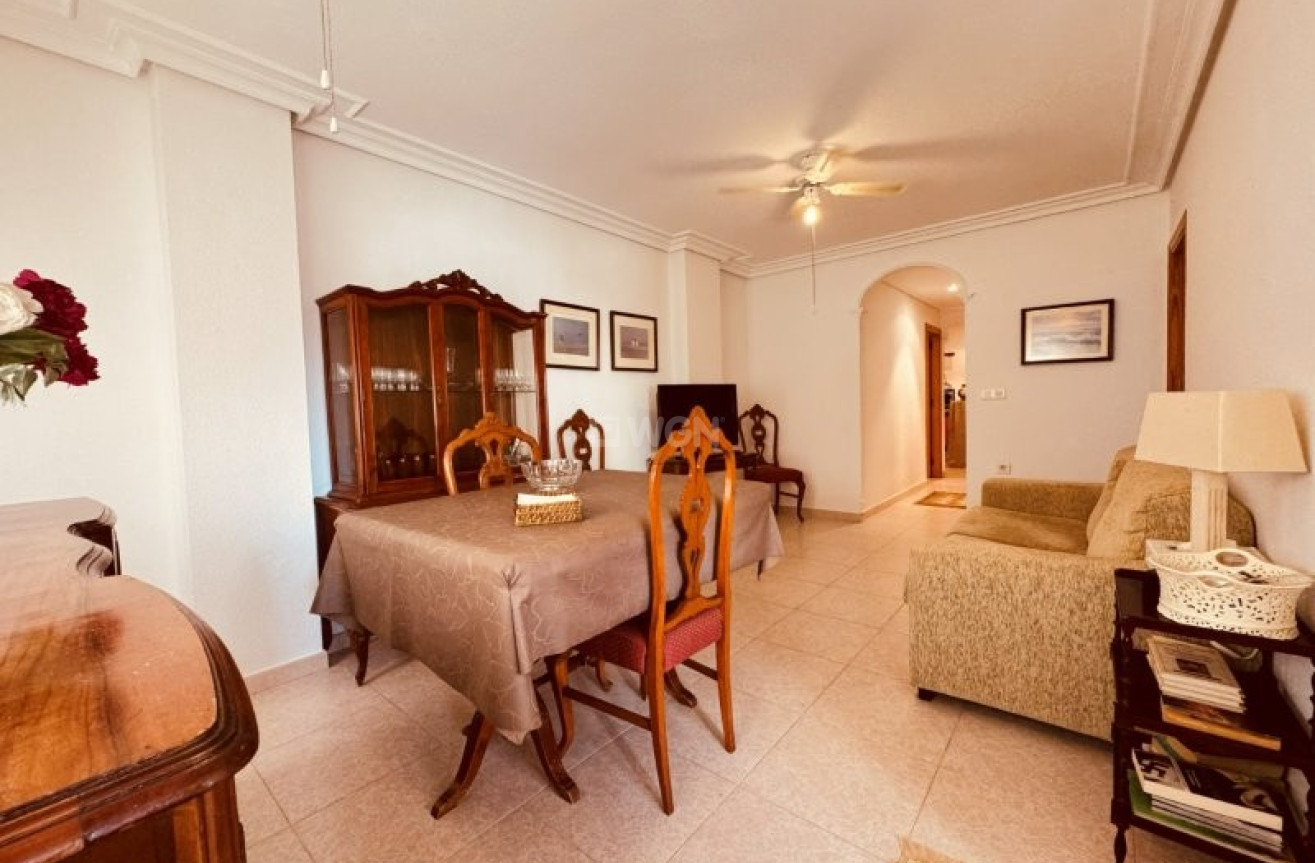 Resale - Apartment / flat - La Mata - Costa Blanca