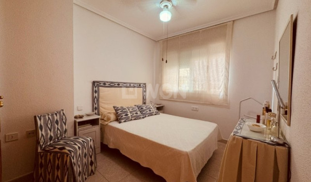 Resale - Apartment / flat - La Mata - Costa Blanca