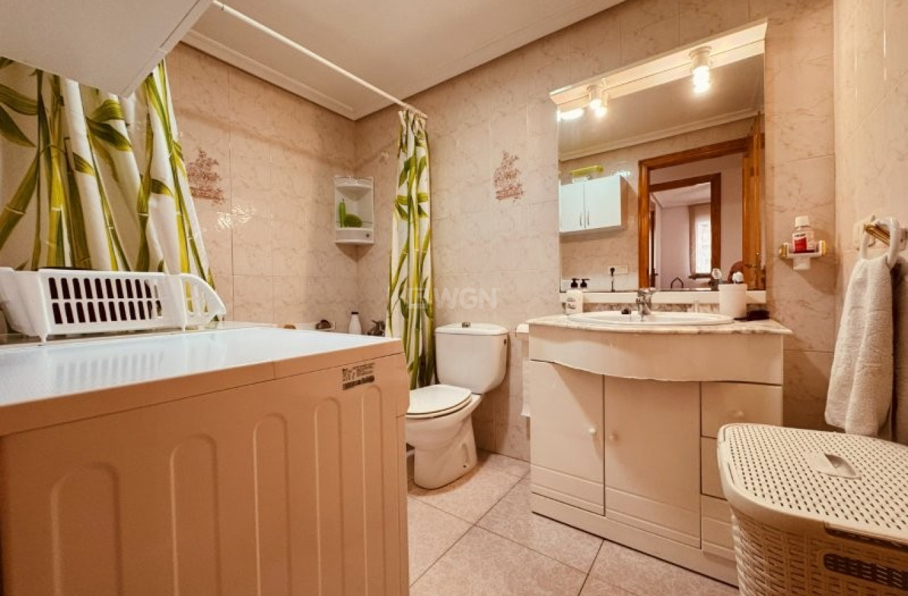 Resale - Apartment / flat - La Mata - Costa Blanca