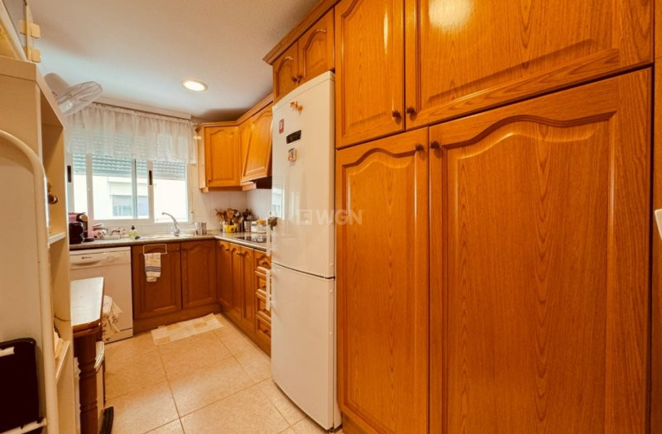 Resale - Apartment / flat - La Mata - Costa Blanca