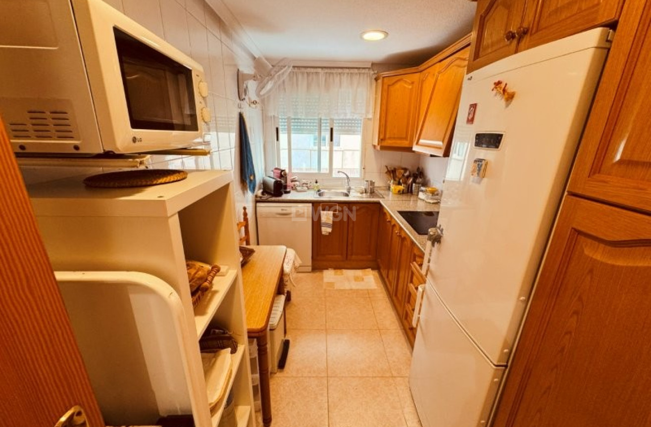 Resale - Apartment / flat - La Mata - Costa Blanca