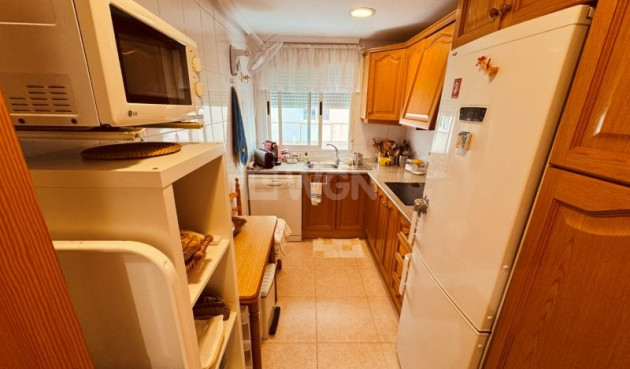 Resale - Apartment / flat - La Mata - Costa Blanca