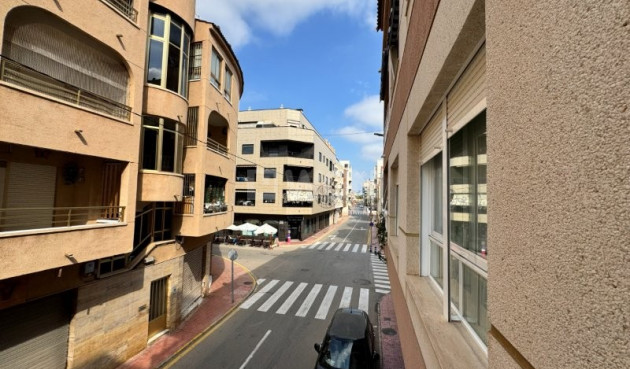 Resale - Apartment / flat - La Mata - Costa Blanca