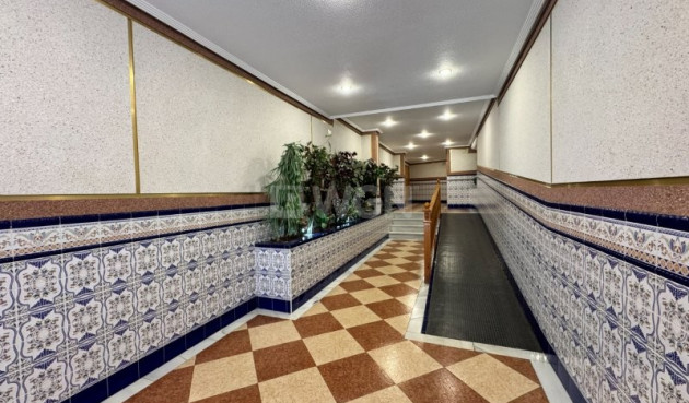 Resale - Apartment / flat - La Mata - Costa Blanca