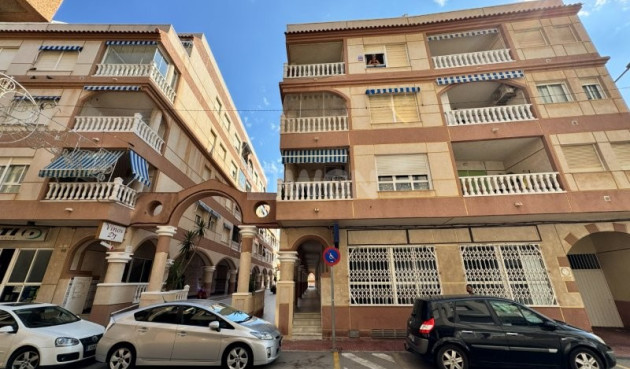 Resale - Apartment / flat - La Mata - Costa Blanca