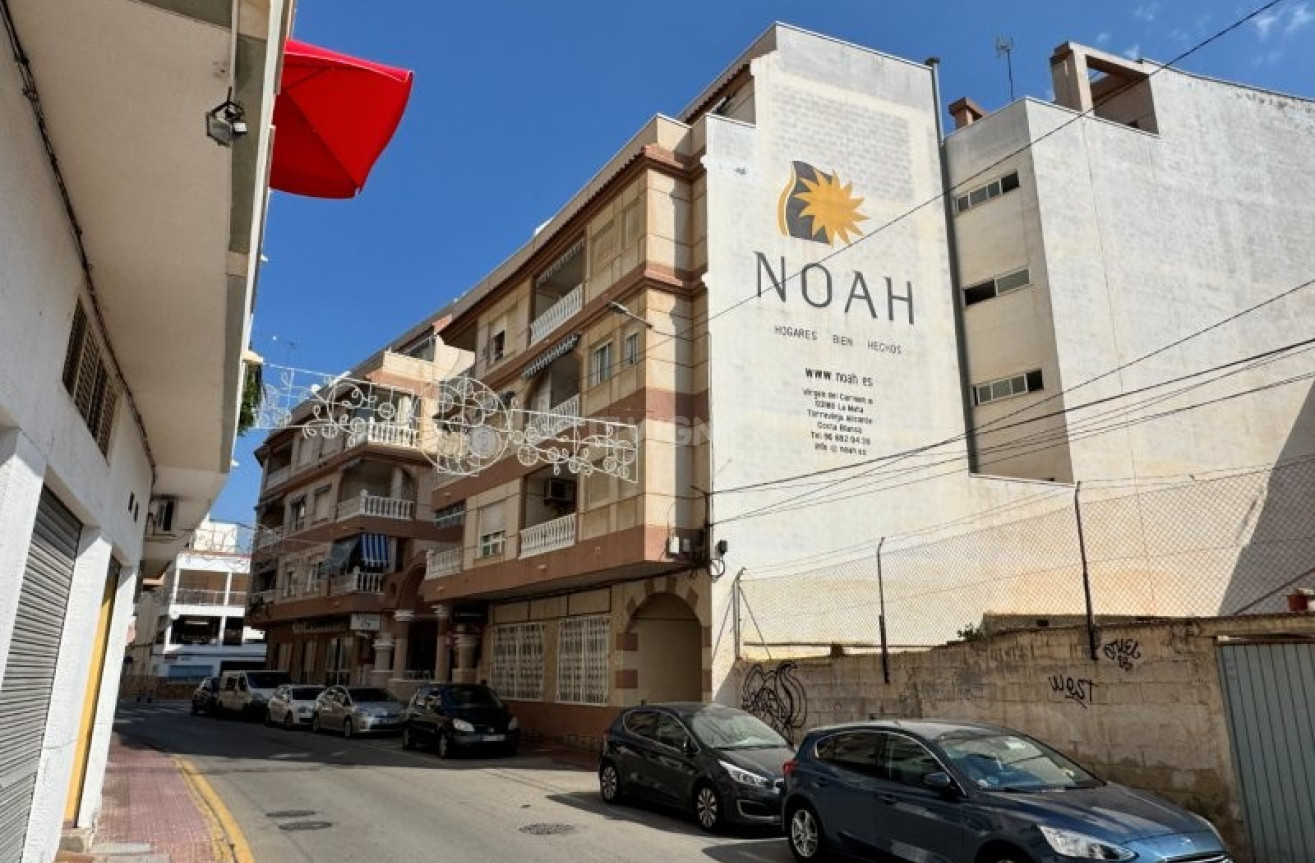 Resale - Apartment / flat - La Mata - Costa Blanca