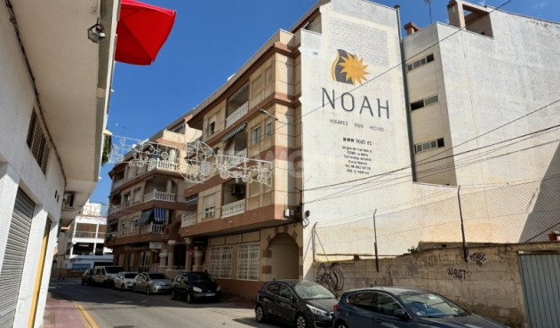 Resale - Apartment / flat - La Mata - Costa Blanca