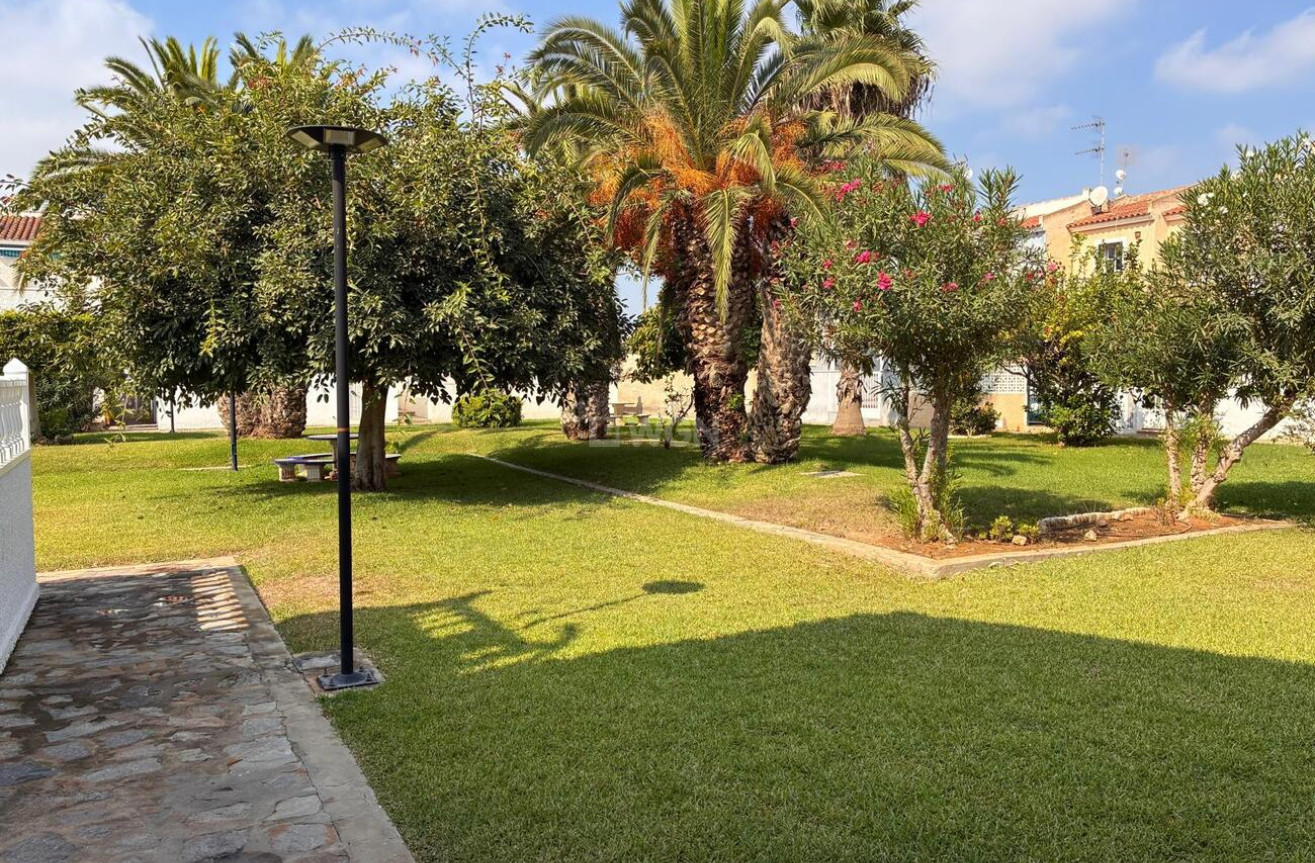 Odsprzedaż - Mieszkanie w bloku - Los Almendros (Orihuela-Costa) - Costa Blanca