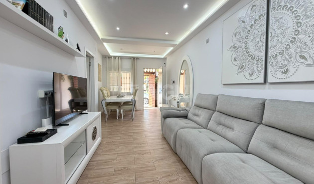 Reventa - Adosado - Torrevieja - Nueva Torrevieja