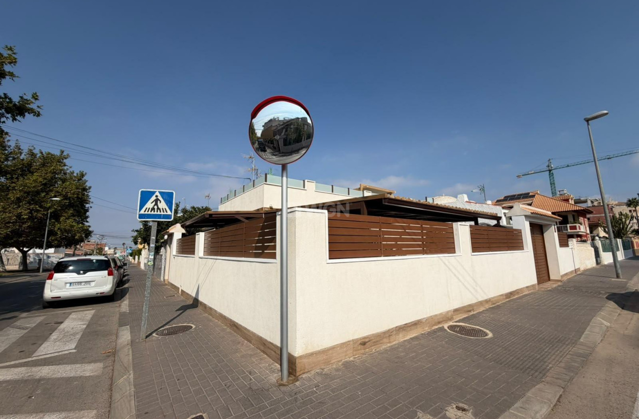 Reventa - Adosado - Torrevieja - Nueva Torrevieja