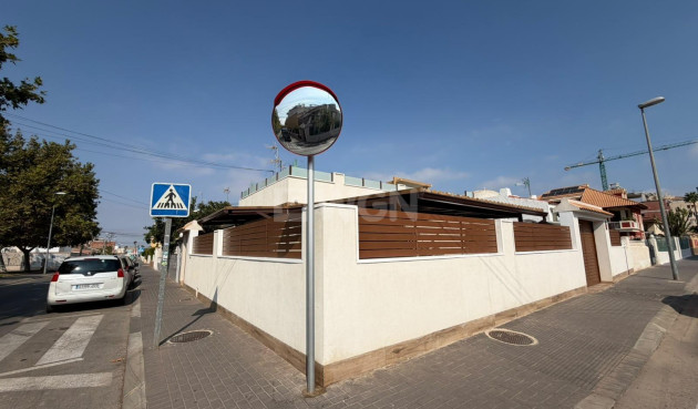 Reventa - Adosado - Torrevieja - Nueva Torrevieja