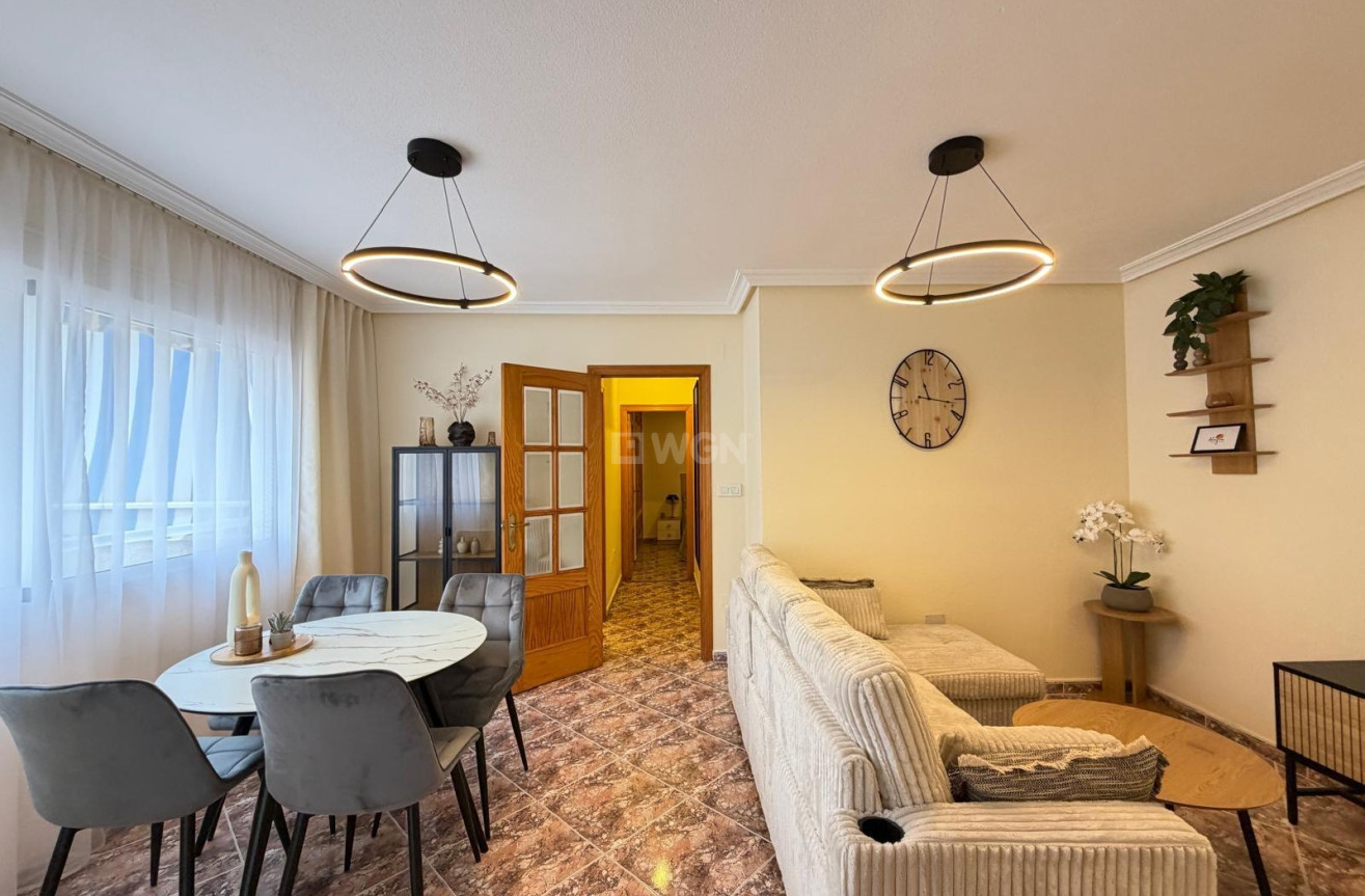 Wiederverkauf - Wohnung - Torrevieja - Centro