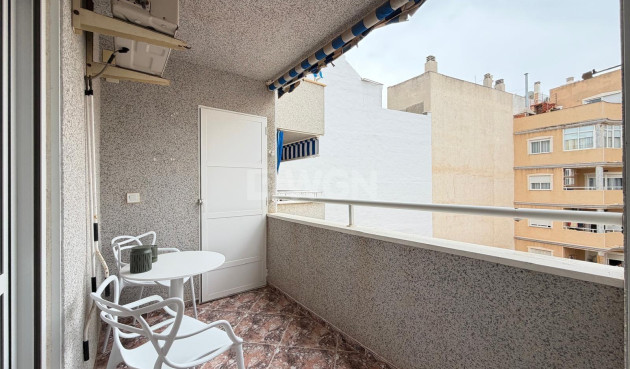 Odsprzedaż - Mieszkanie w bloku - Torrevieja - Centro