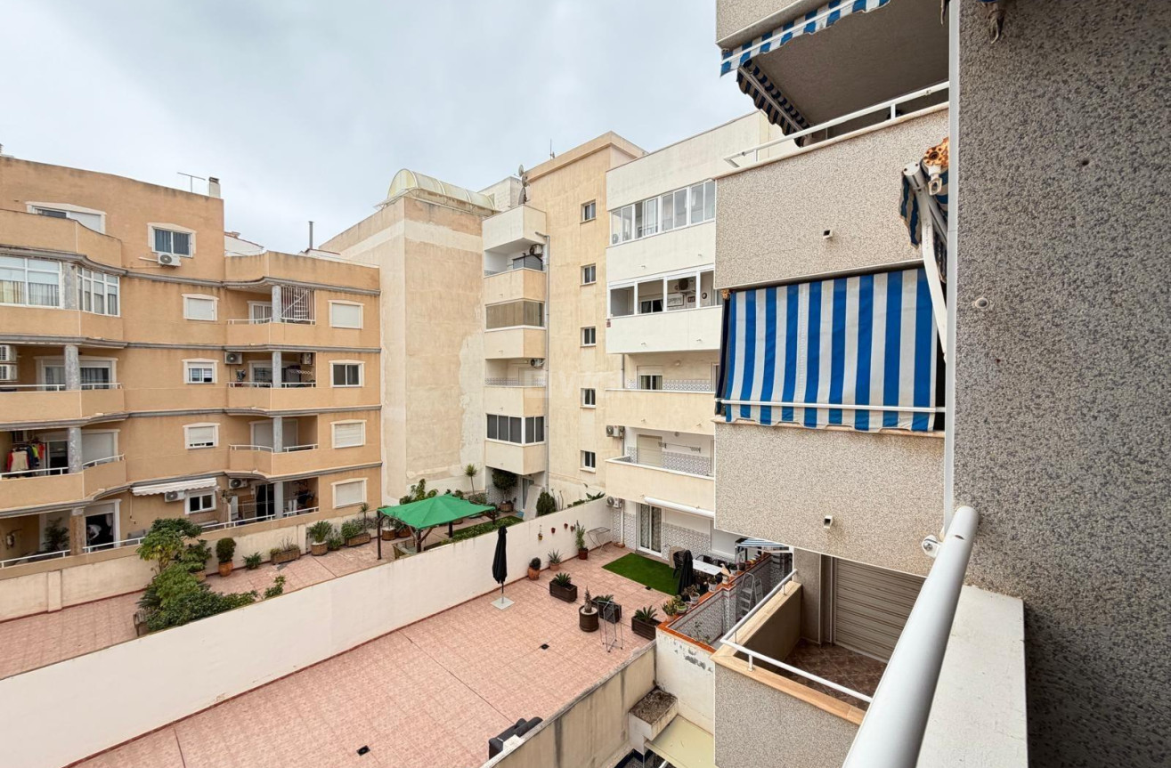 Wiederverkauf - Wohnung - Torrevieja - Centro