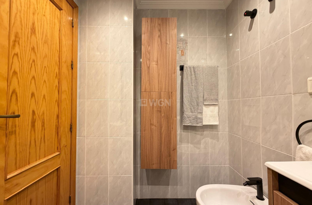 Wiederverkauf - Wohnung - Torrevieja - Centro