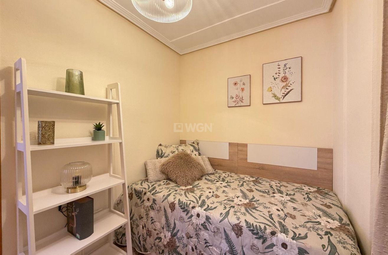 Wiederverkauf - Wohnung - Torrevieja - Centro