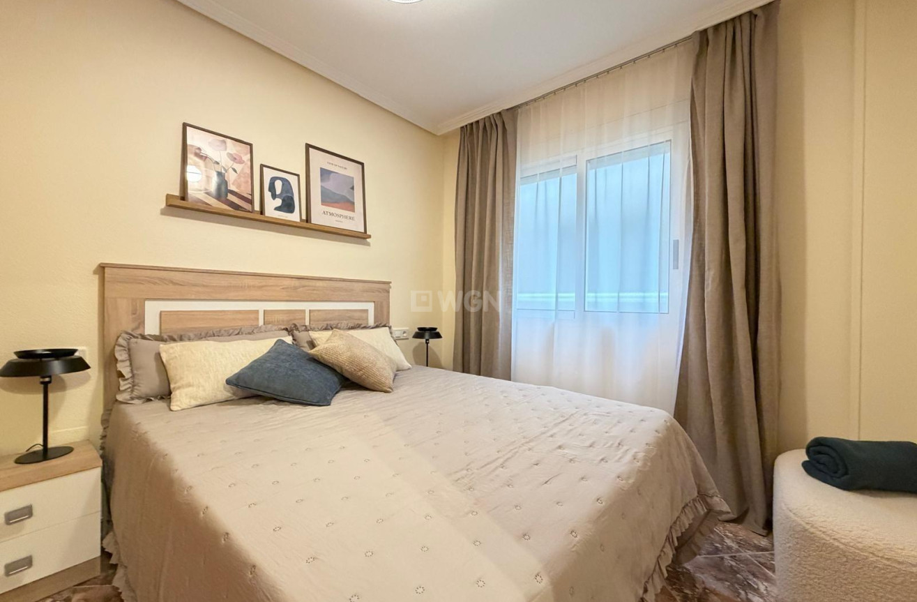 Wiederverkauf - Wohnung - Torrevieja - Centro