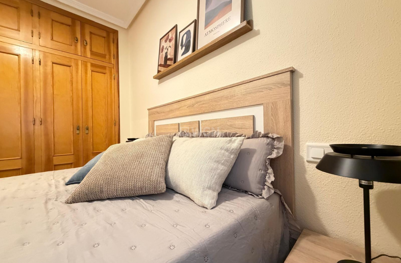 Wiederverkauf - Wohnung - Torrevieja - Centro