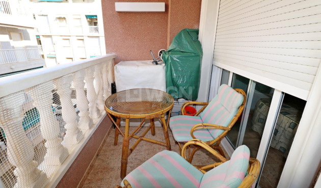 Resale - Apartment / flat - Torrevieja - Acequion