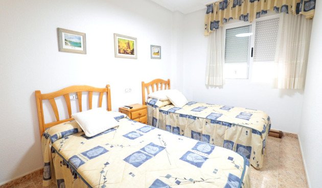 Resale - Apartment / flat - Torrevieja - Acequion