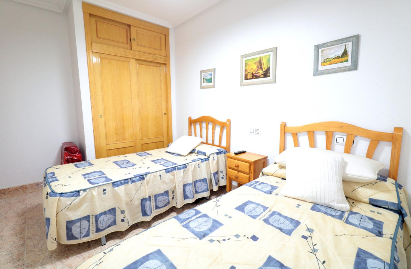 Resale - Apartment / flat - Torrevieja - Acequion