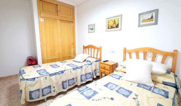 Resale - Apartment / flat - Torrevieja - Acequion