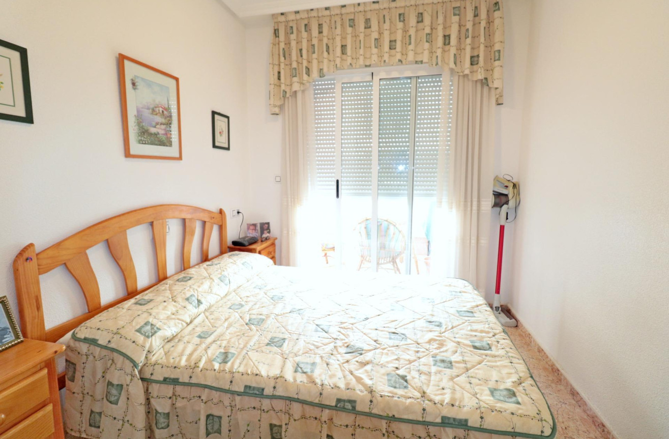 Resale - Apartment / flat - Torrevieja - Acequion