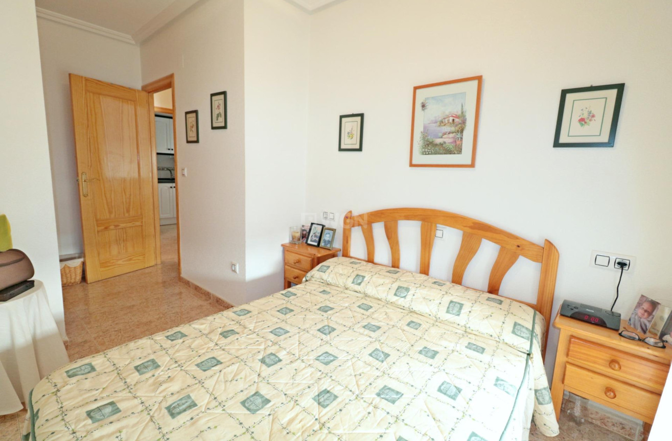 Resale - Apartment / flat - Torrevieja - Acequion