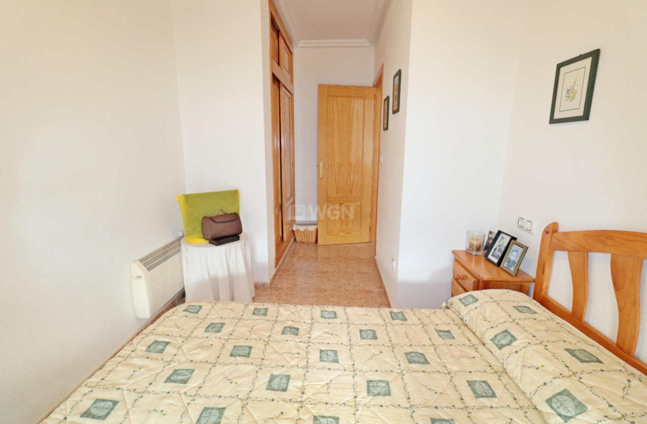 Resale - Apartment / flat - Torrevieja - Acequion