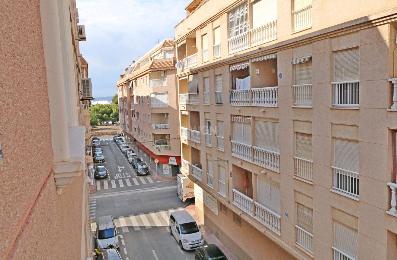 Resale - Apartment / flat - Torrevieja - Acequion
