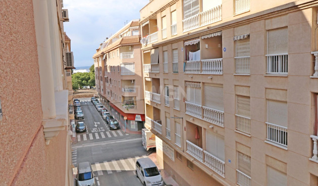 Resale - Apartment / flat - Torrevieja - Acequion