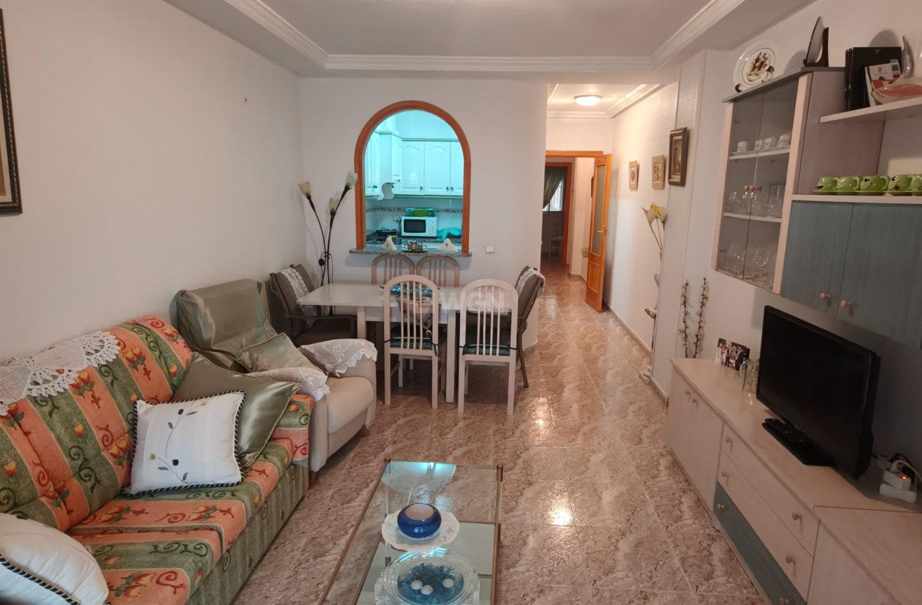 Resale - Apartment / flat - Torrevieja - Playa del Cura