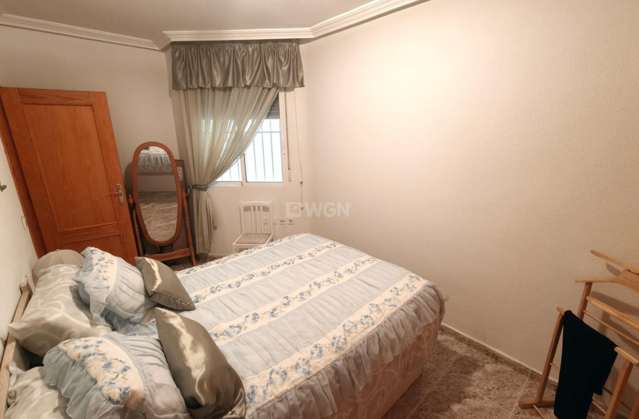 Resale - Apartment / flat - Torrevieja - Playa del Cura