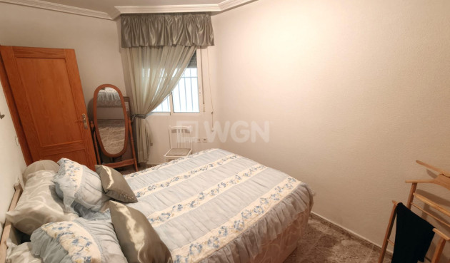 Resale - Apartment / flat - Torrevieja - Playa del Cura