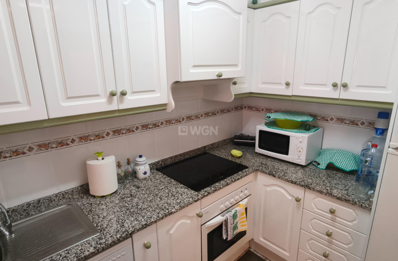 Resale - Apartment / flat - Torrevieja - Playa del Cura