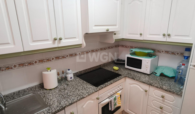 Resale - Apartment / flat - Torrevieja - Playa del Cura