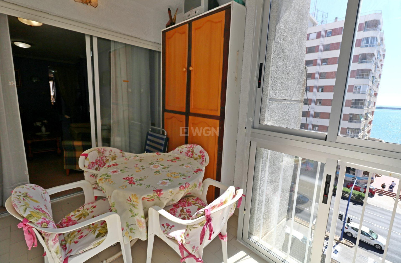 Resale - Apartment / flat - Torrevieja - Acequion