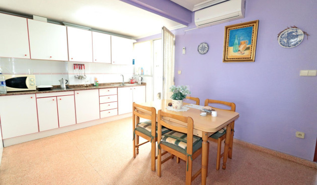 Resale - Apartment / flat - Torrevieja - Acequion