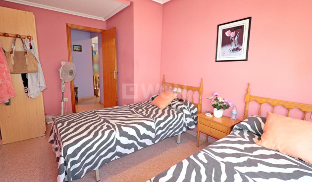 Resale - Apartment / flat - Torrevieja - Acequion