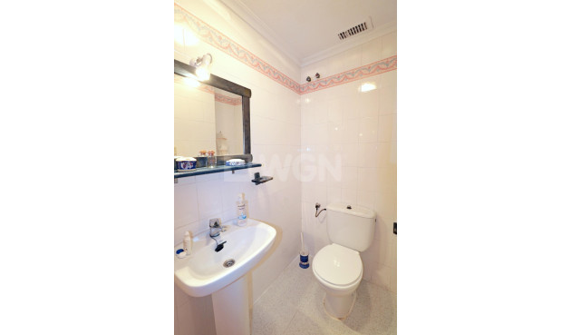 Resale - Apartment / flat - Torrevieja - Acequion